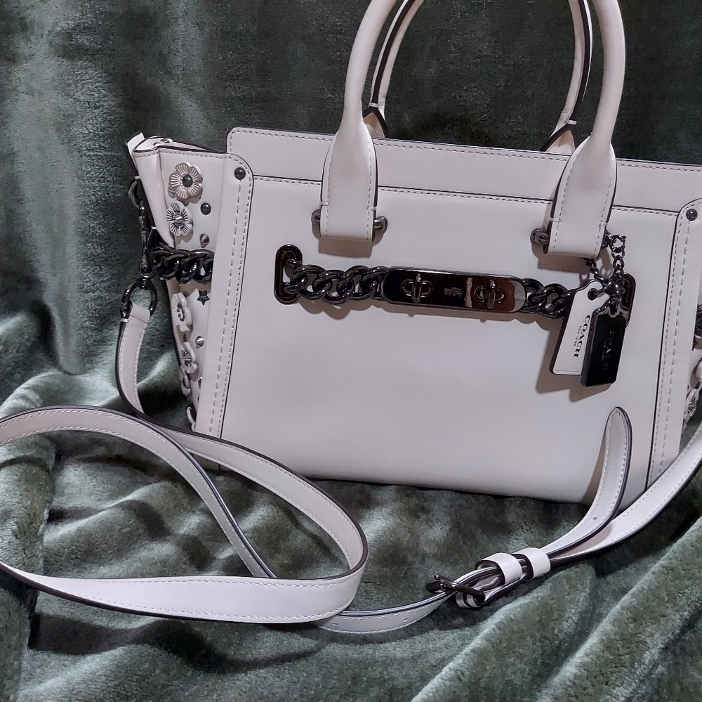 Coach Swagger 27 Satchel